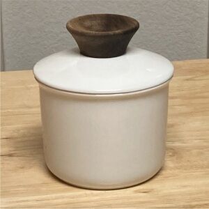 Ceramic butter bell with wood handle